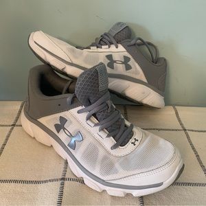 White Under Armour Running Shoes 7
